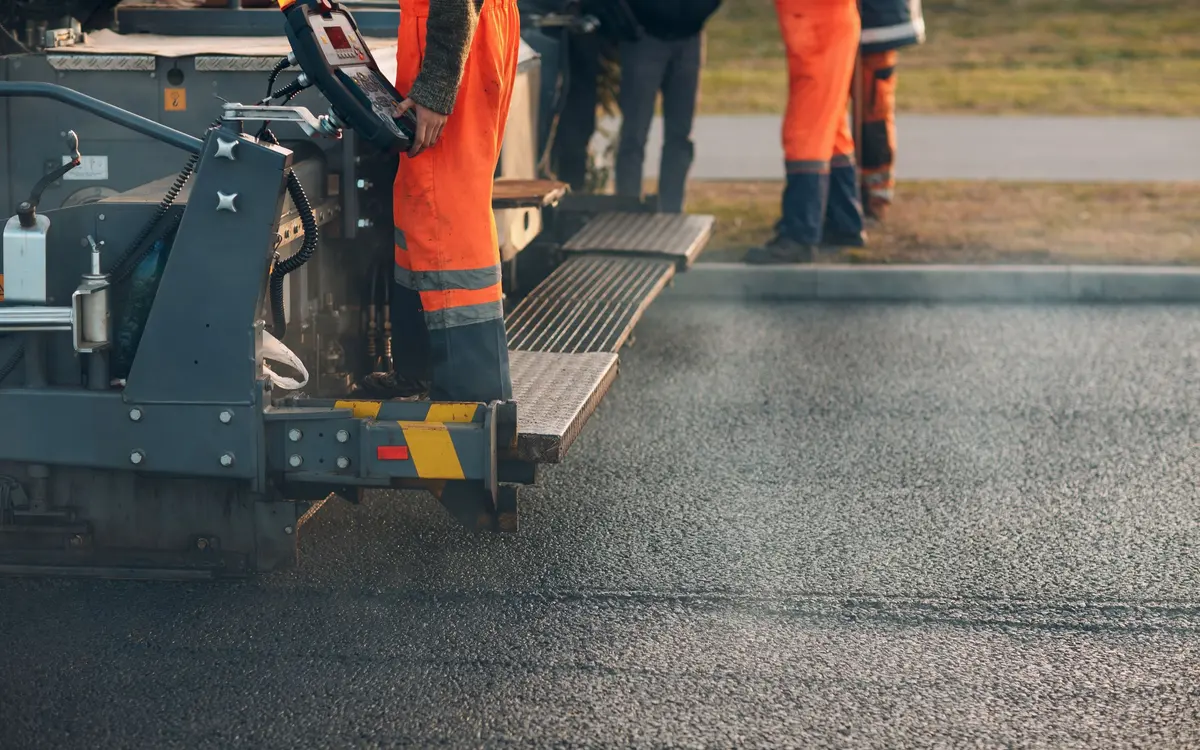 Commercial Surface Dressing